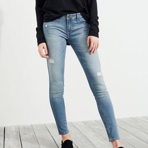 Hollister Super Skinny Jeans